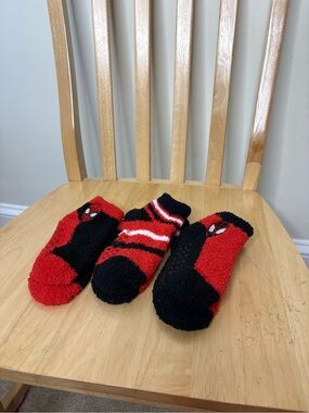 Boys fuzzy Spider-Man socks with grips